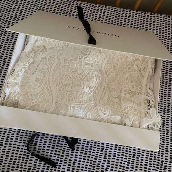 Spell Bridal Gown - Picture 7 of 9